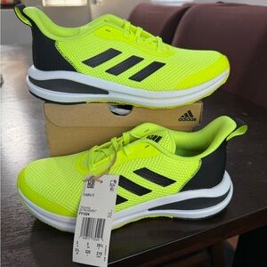ADIDAS TRAINER - Unisex NEW!